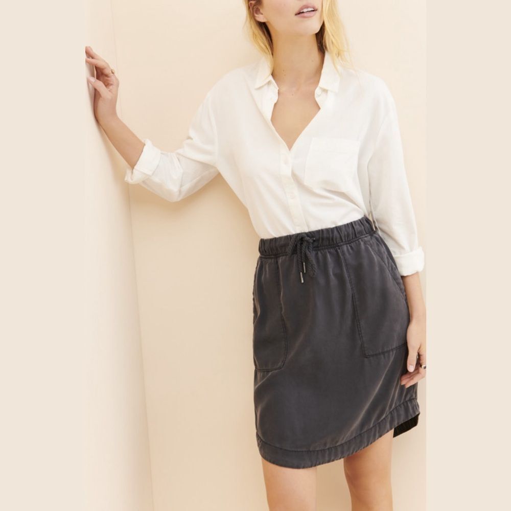 Anthropologie Gray Knee-Length Cargo Skirt